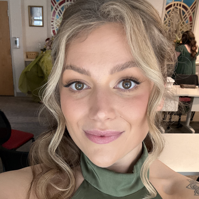 Original photo before AI headshot