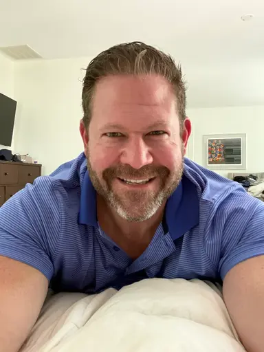 Original photo before AI headshot
